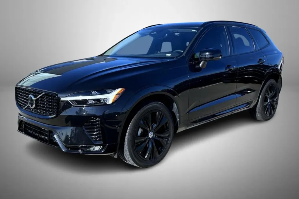 2024 Volvo XC60 B5 Plus photo 1