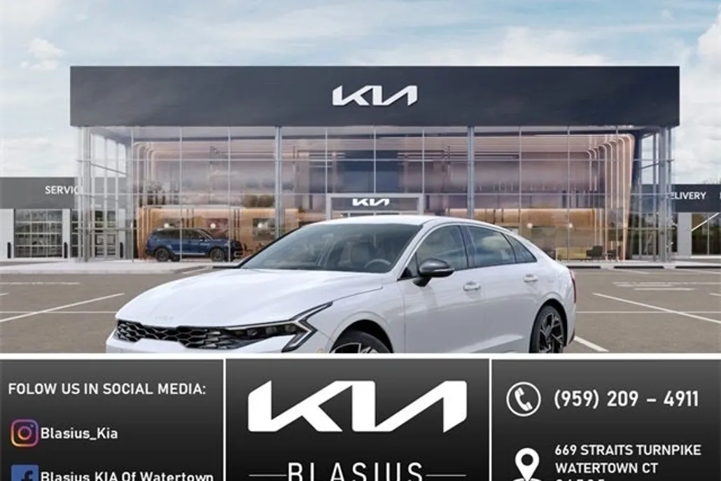 2026 Kia K5 GT-Line photo 1