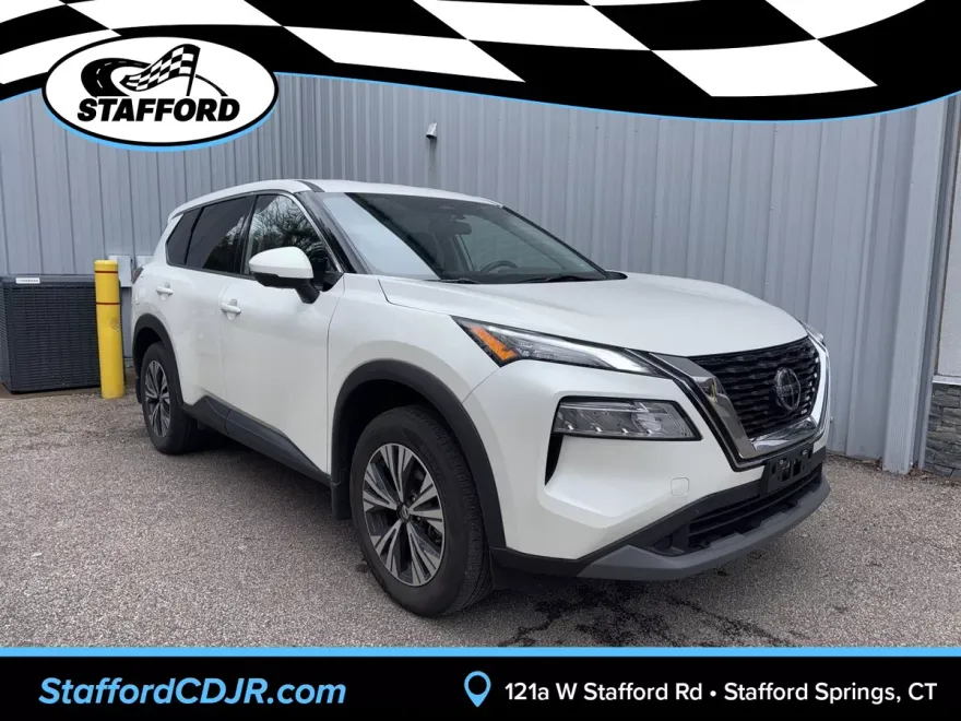 2021 Nissan Rogue SV photo 1