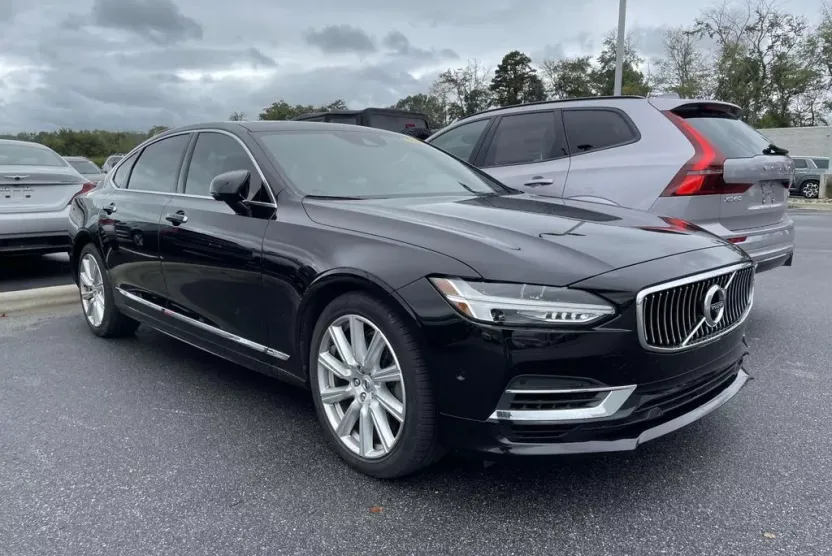 2019 Volvo S90 T8 Inscription photo 1