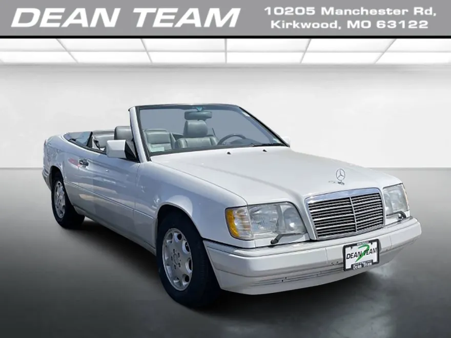 1994 Mercedes Benz 300 photo 1