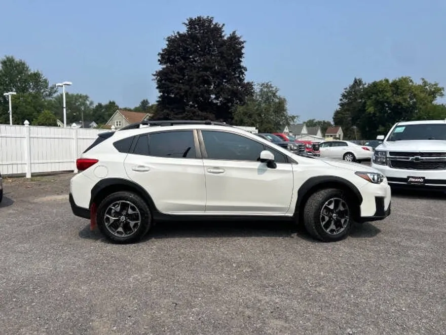 2018 Subaru Crosstrek 2.0i Premium photo 1