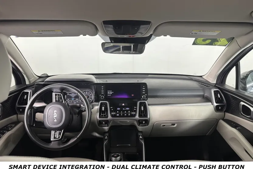 2023 Kia Sorento Hybrid EX photo 1