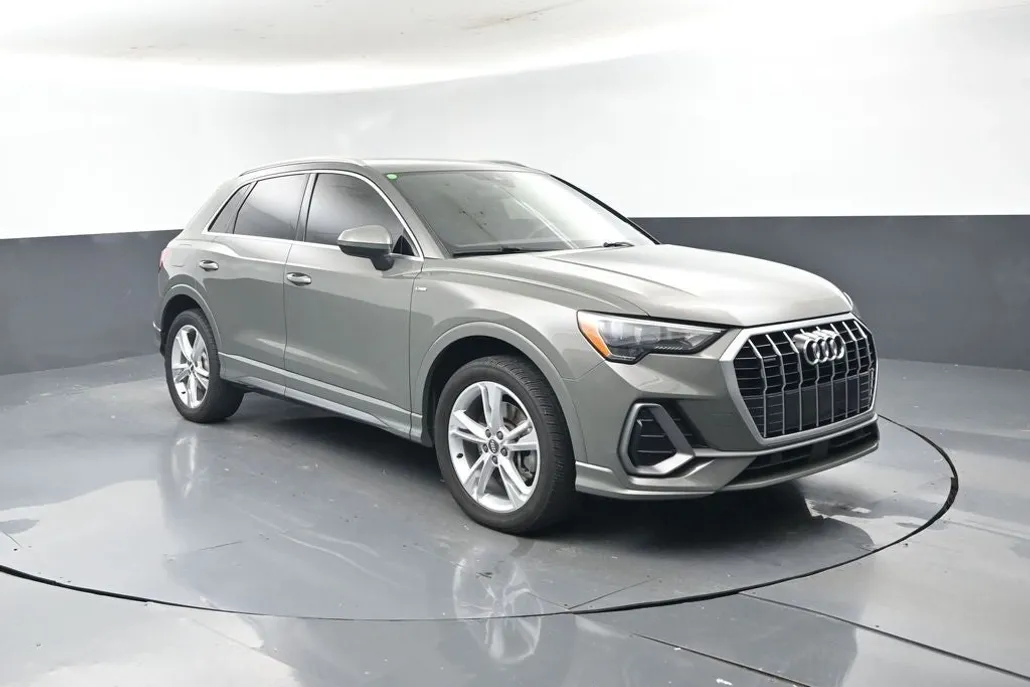 2020 Audi Q3 Premium S line photo 1