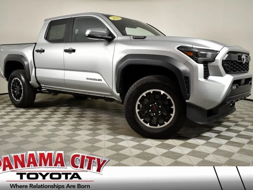 2024 Toyota Tacoma TRD photo 1