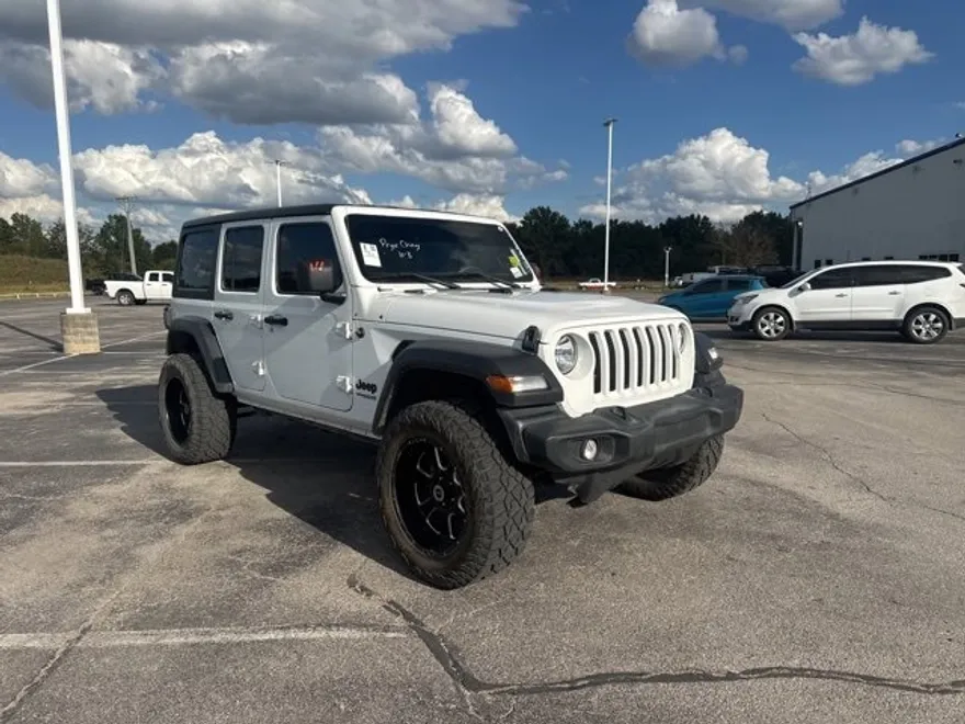 2022 Jeep Wrangler Unlimited Sport photo 1
