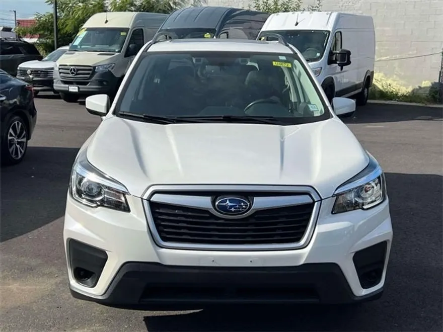 2020 Subaru Forester Premium photo 1