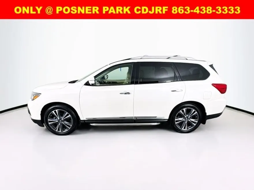 2019 Nissan Pathfinder Platinum photo 1