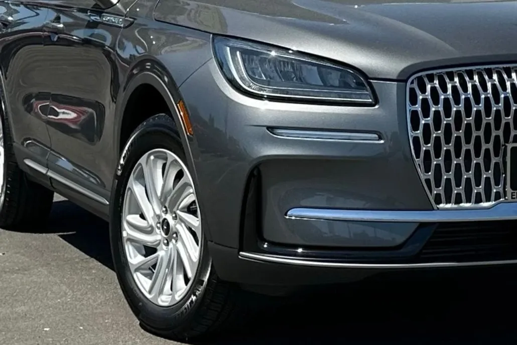 2025 Lincoln Corsair Premiere photo 1