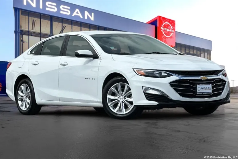 2023 Chevrolet Malibu 1LT photo 1