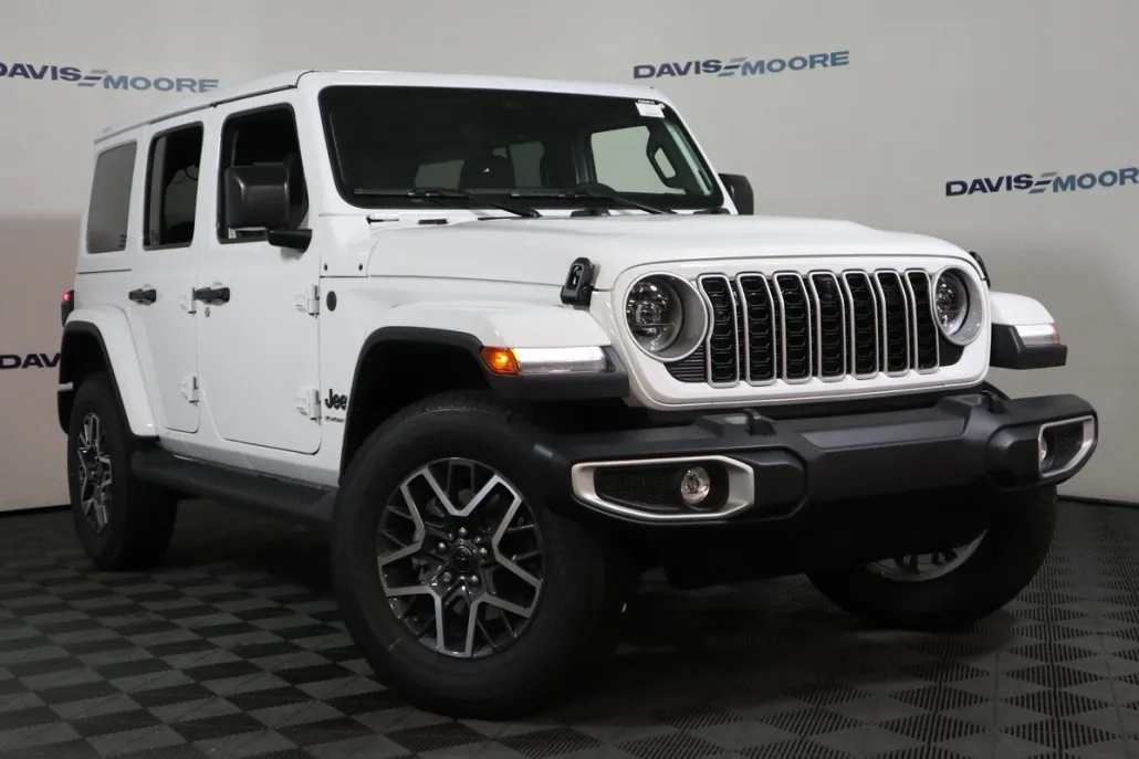 2025 Jeep Wrangler Sahara photo 1