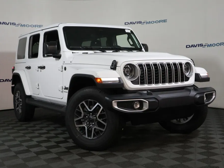 2025 Jeep Wrangler Sahara photo 1
