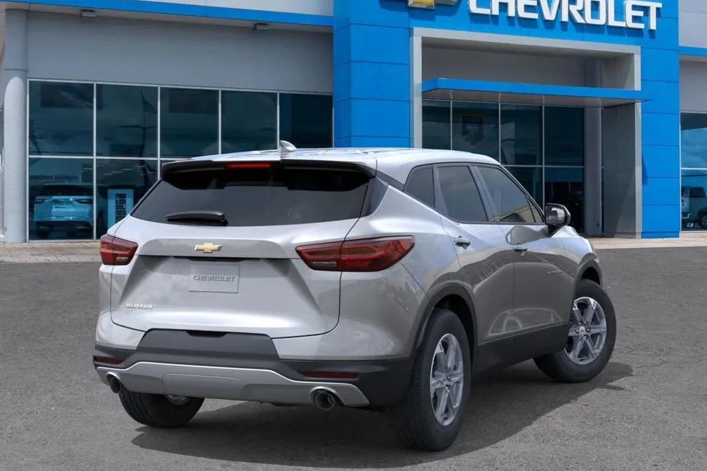 2025 Chevrolet Blazer 2LT photo 1
