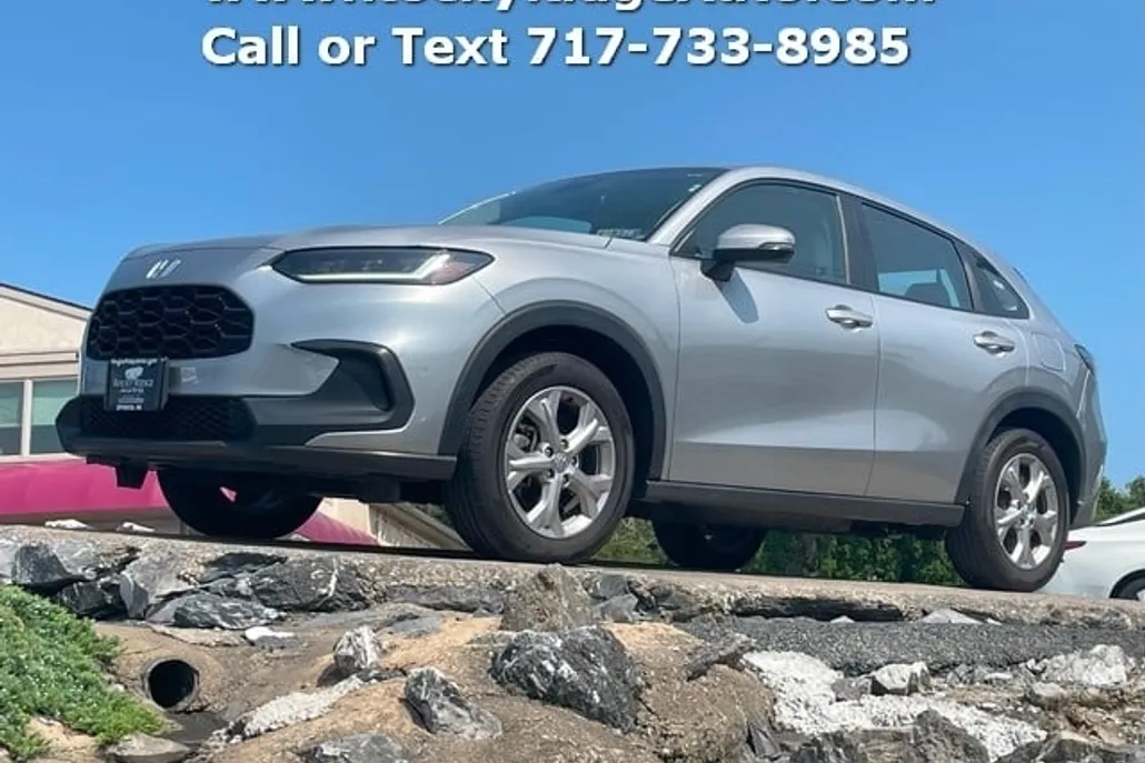 2023 Honda HR-V LX photo 1