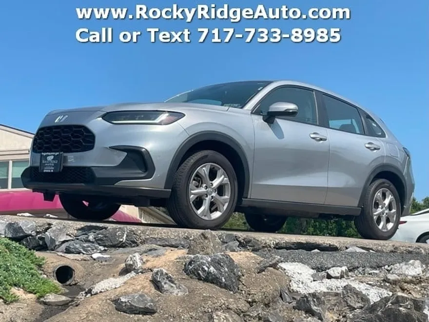2023 Honda HR-V LX photo 1