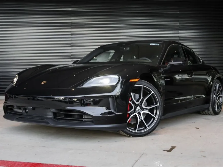 2025 Porsche Taycan 4S photo 1