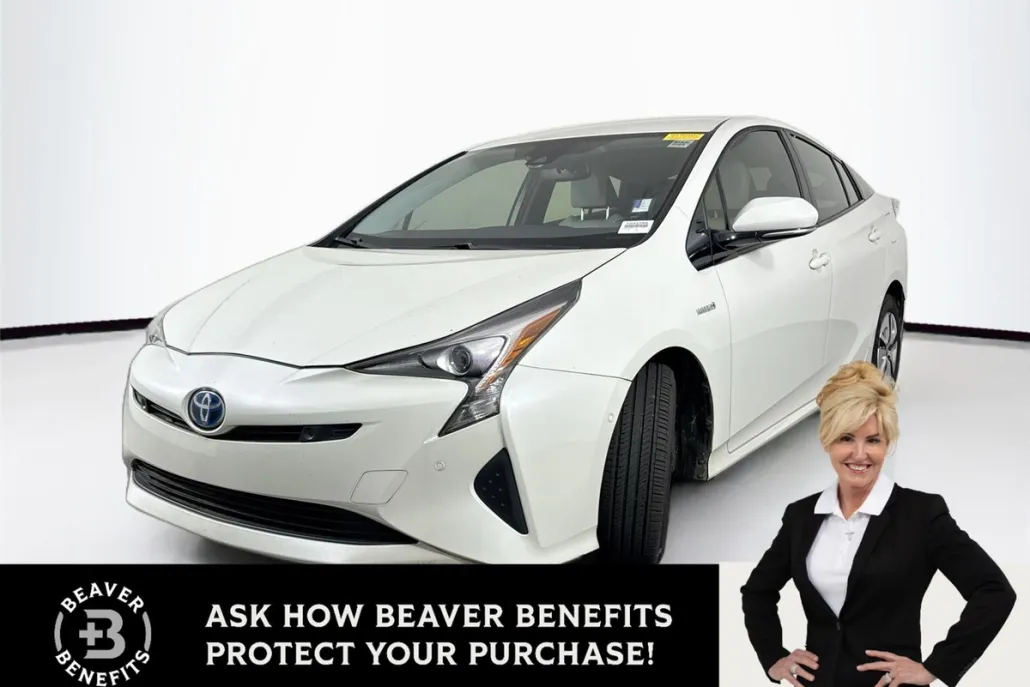2017 Toyota Prius Four Touring photo 1
