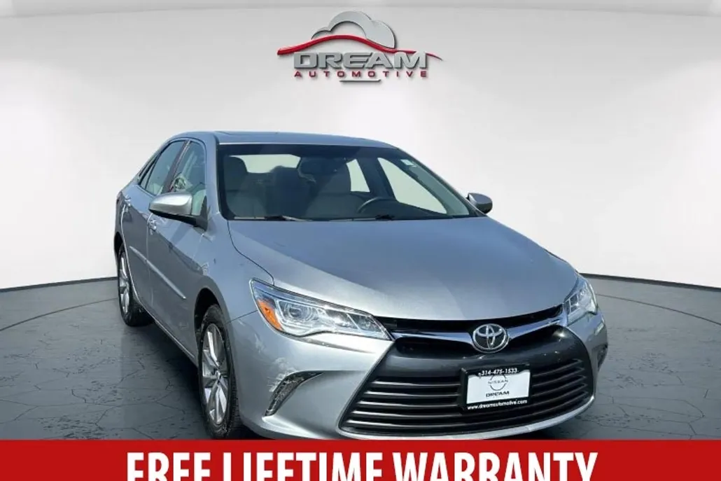 2017 Toyota Camry XLE V6 photo 1