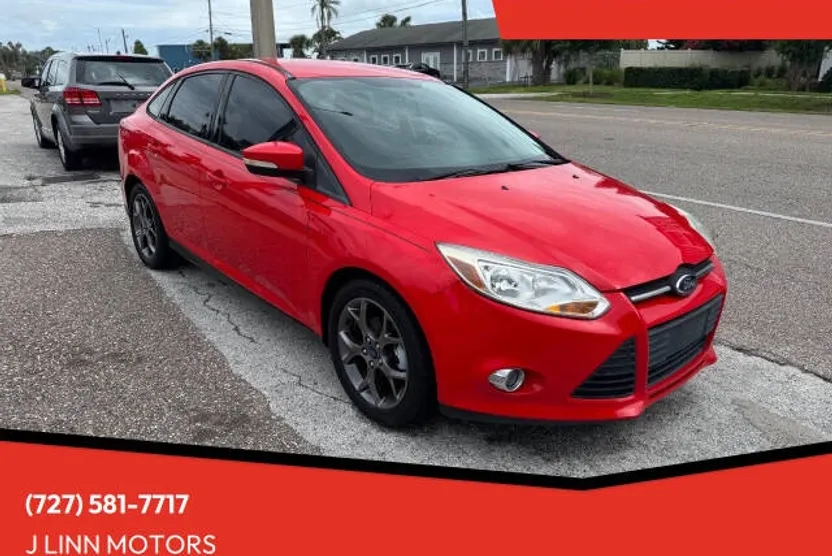 2013 Ford Focus Sedan photo 1