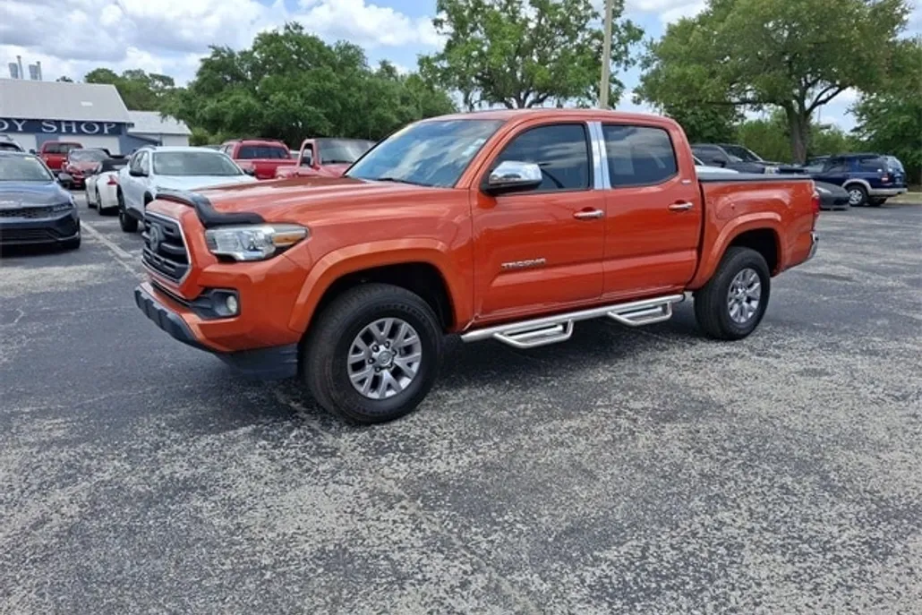 2018 Toyota Tacoma V6 photo 1