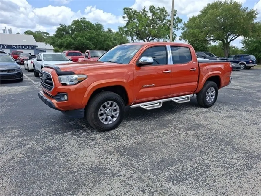 2018 Toyota Tacoma V6 photo 1