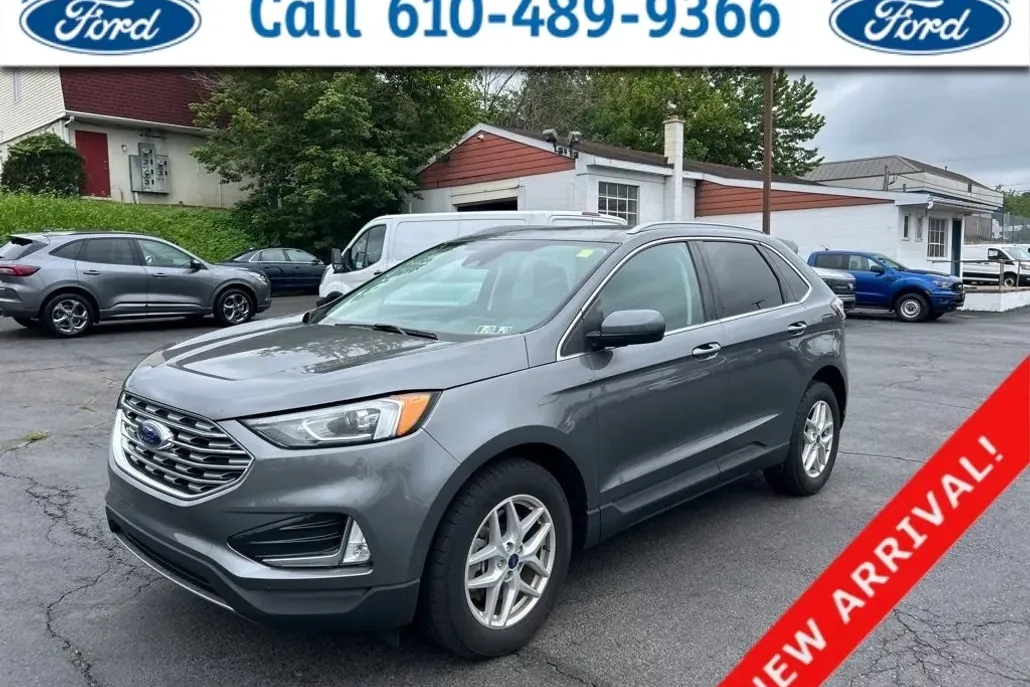 2022 Ford Edge SEL photo 1