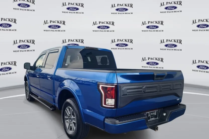 2017 Ford F-150 XLT photo 1