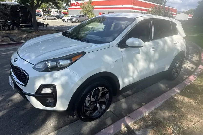 2021 Kia Sportage LX photo 1