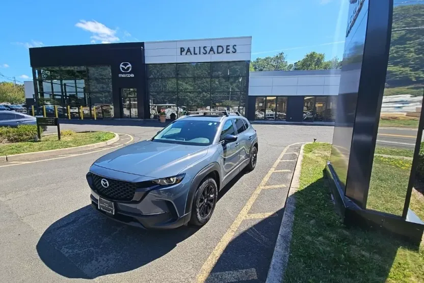 2023 Mazda CX-50 2.5 Preferred Plus photo 1