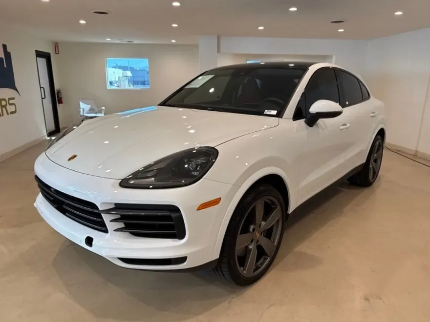 2023 Porsche Cayenne Coupe Platinum Edition photo 1