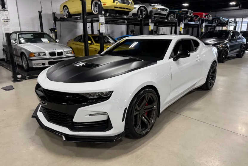 2019 Chevrolet Camaro SS photo 1