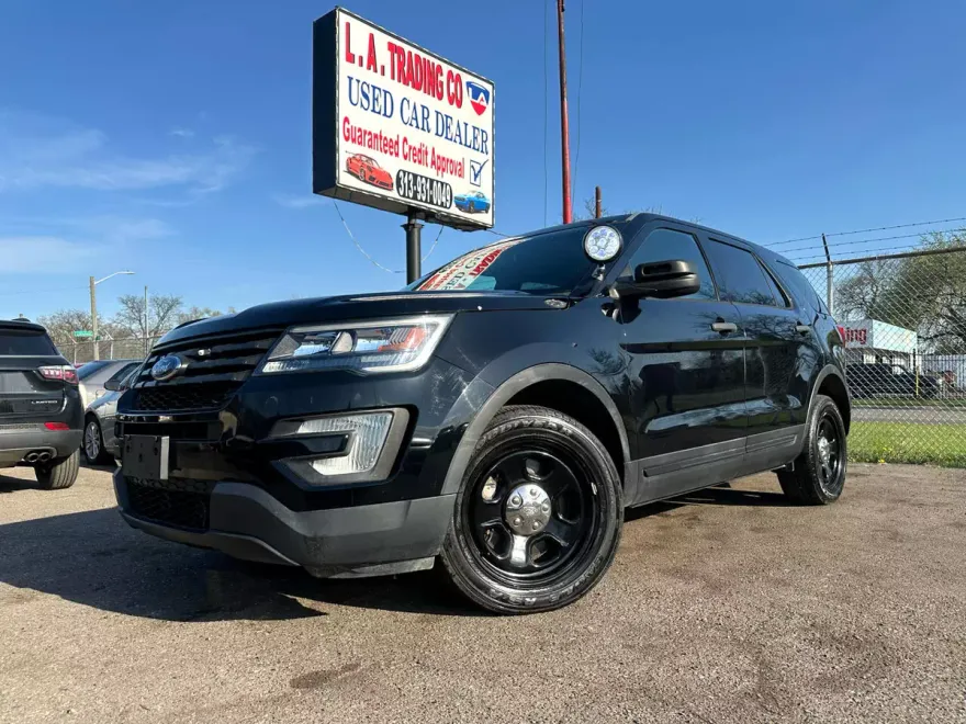2016 Ford Explorer photo 1