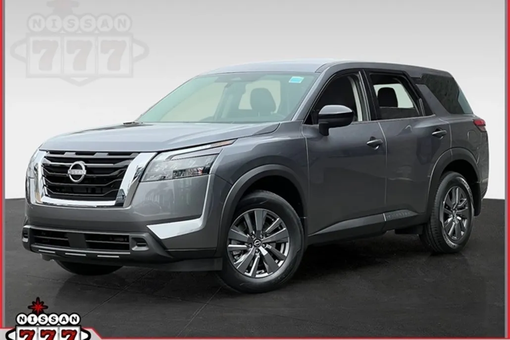 2025 Nissan Pathfinder S photo 1