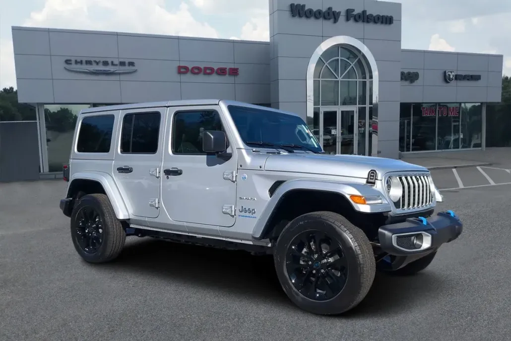 2024 Jeep Wrangler 4xe Sahara photo 1