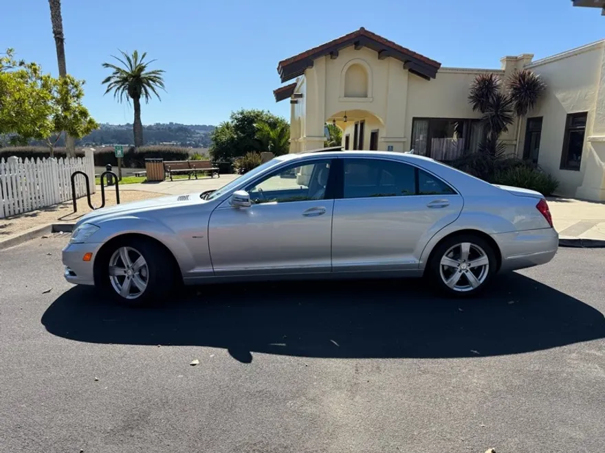 2012 Mercedes Benz S 550 photo 1