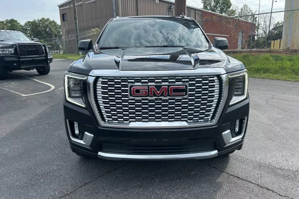 2021 Gmc Yukon XL Denali photo 1