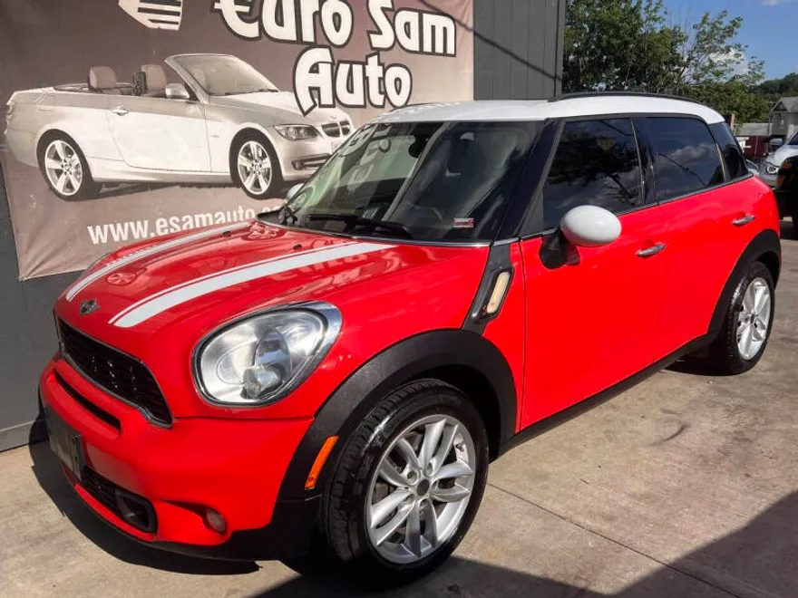 2011 Mini Countryman S photo 1