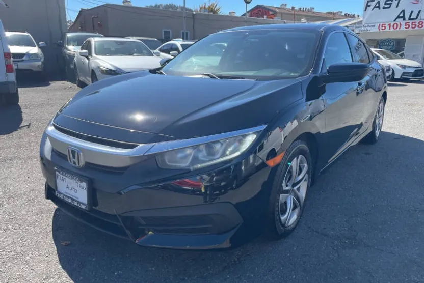 2017 Honda Civic LX photo 1