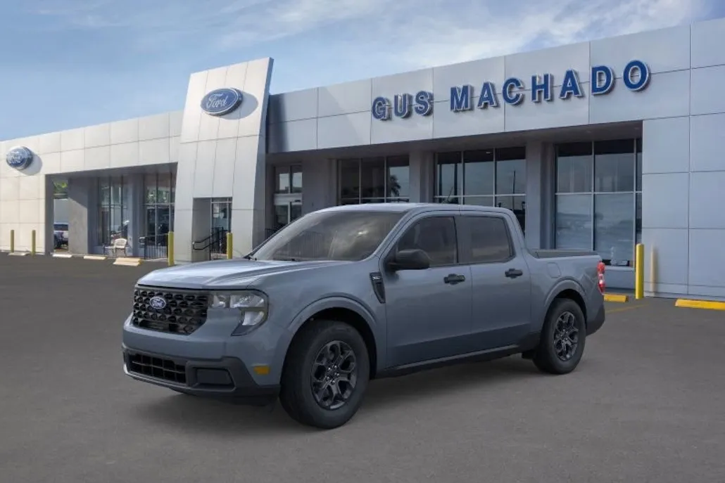 2025 Ford Maverick XLT photo 1