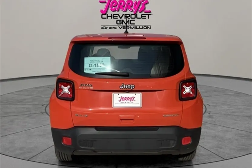 2018 Jeep Renegade Sport photo 1