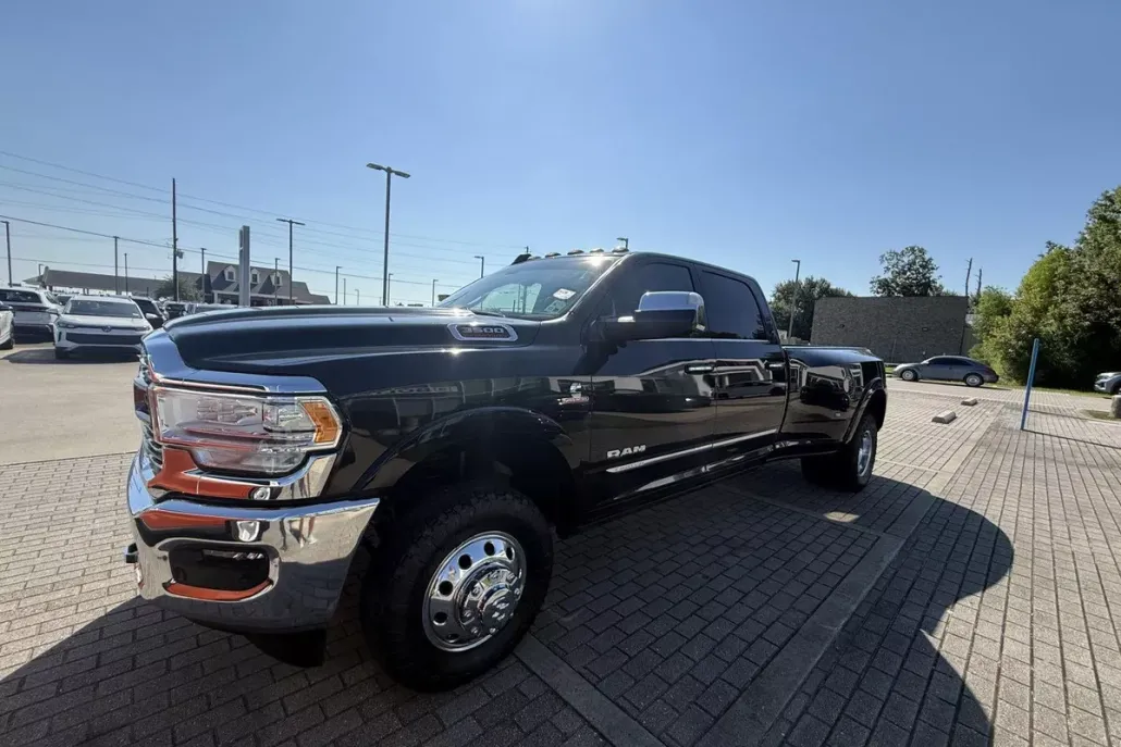 2022 Ram 3500 Limited photo 1
