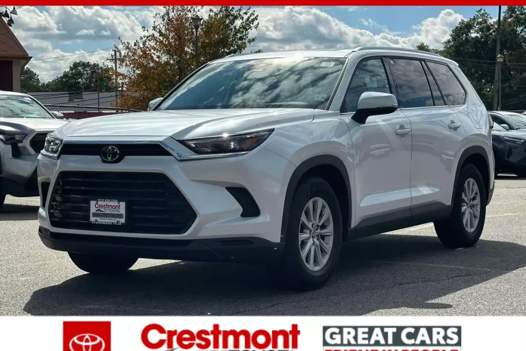 2025 Toyota Grand Highlander XLE photo 1