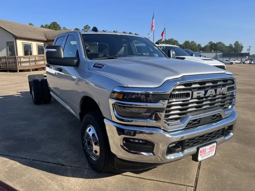 2026 Ram 3500 Tradesman photo 1