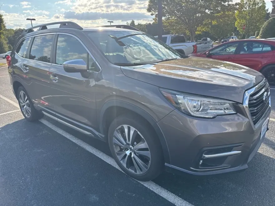 2021 Subaru Ascent Touring photo 1