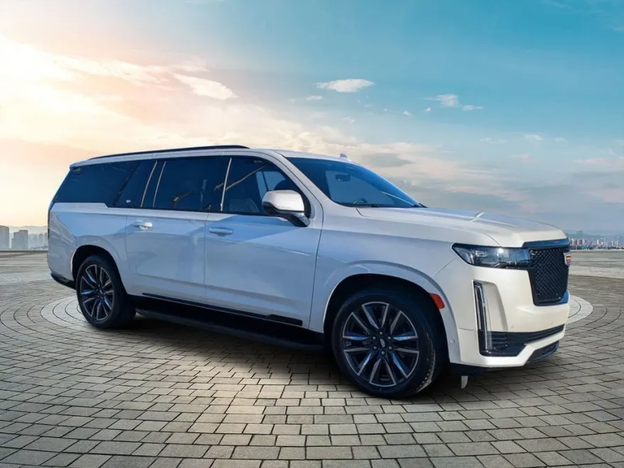 2023 Cadillac Escalade ESV Sport Platinum photo 1