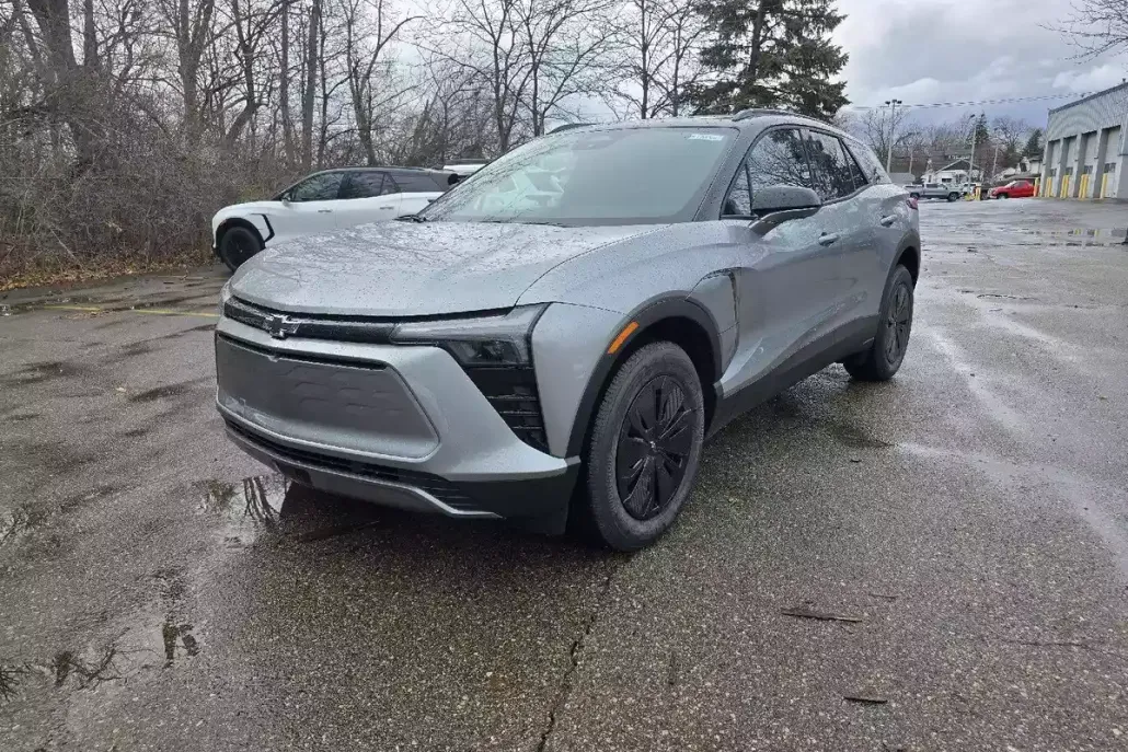 2025 Chevrolet Blazer EV photo 1