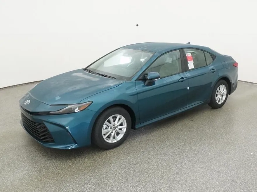 2026 Toyota Camry LE photo 1
