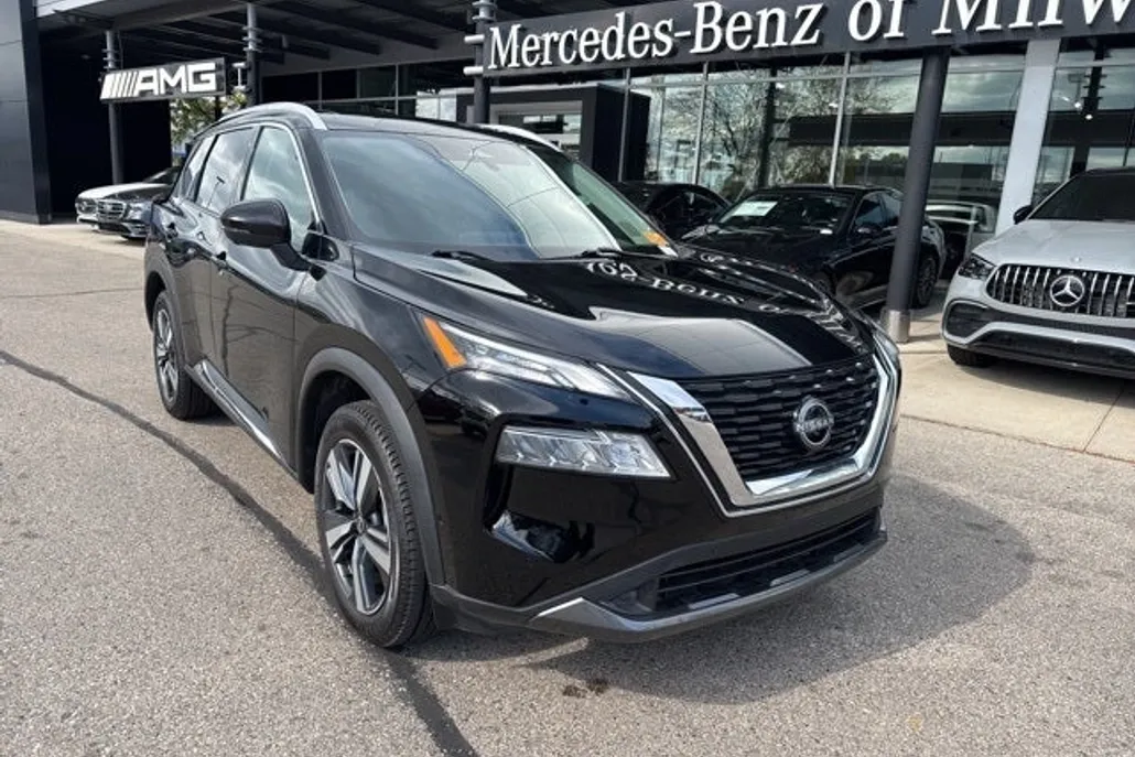 2023 Nissan Rogue SL photo 1