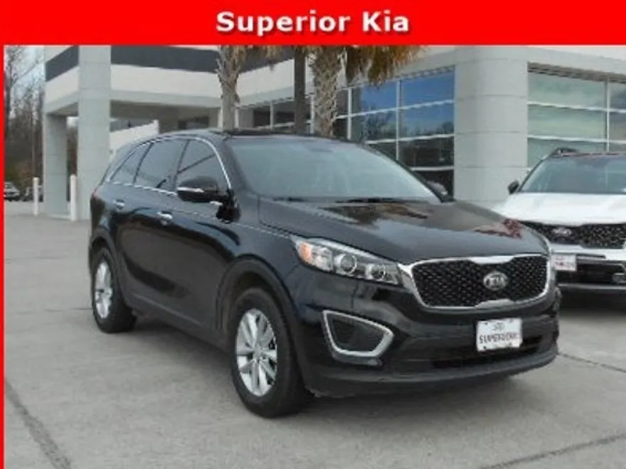 2017 Kia Sorento L photo 1