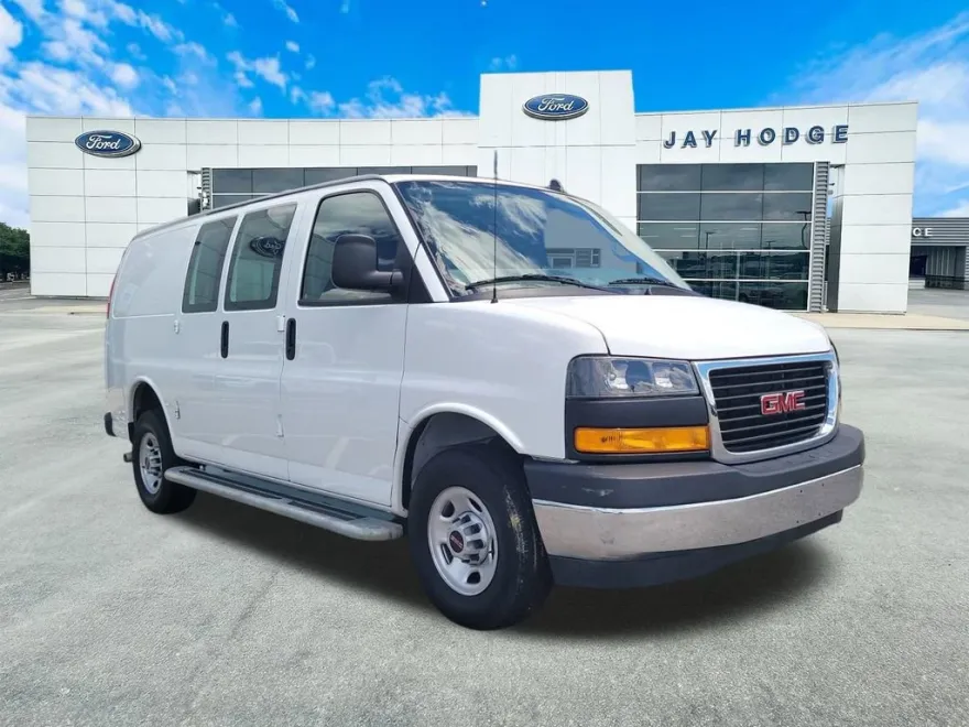 2023 Gmc Savana Cargo 2500 photo 1